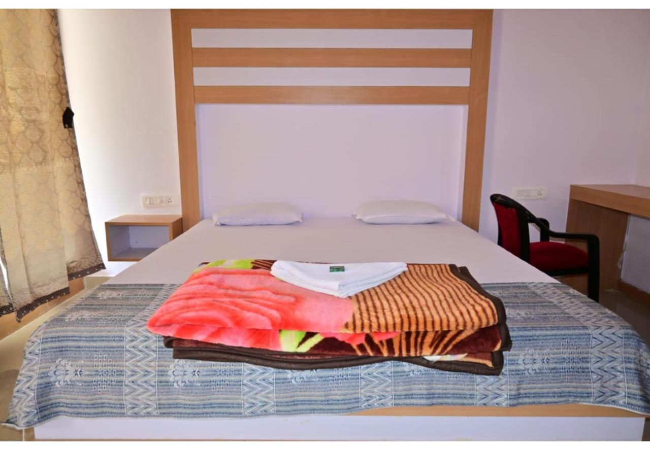 Moon Shine Garden Resort Lakshmanpur Luaran gambar